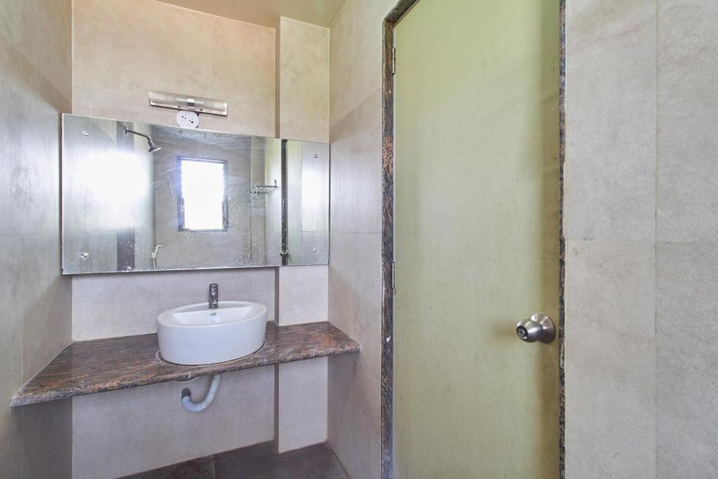 Hotel Jain Residency Ширди Экстерьер фото